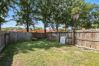 Building Photo - 213 Cambridge Dr
