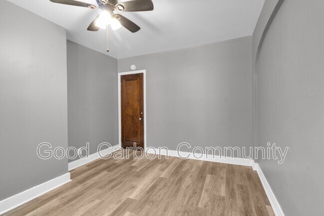 Building Photo - 328 Elmwood Ave