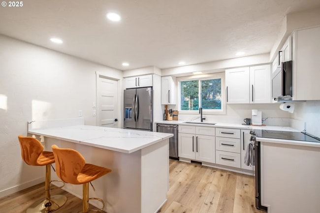 Building Photo - 3bedroom 2bath House