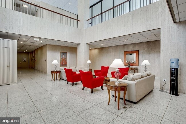 Building Photo - 1425 4th St SW