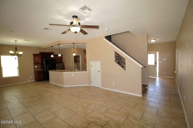 Building Photo - 3900 Loma Cortez Dr
