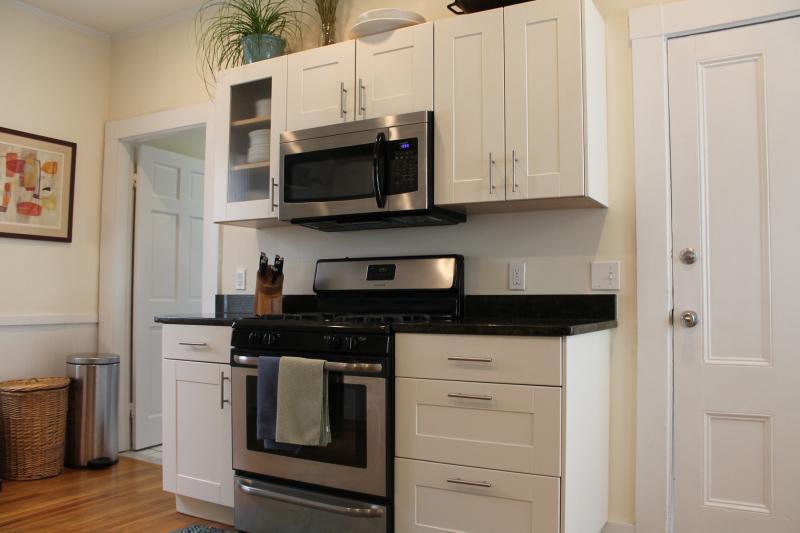 Building Photo - 50 Fiske St