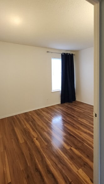 Building Photo - 4608 Neil Rd