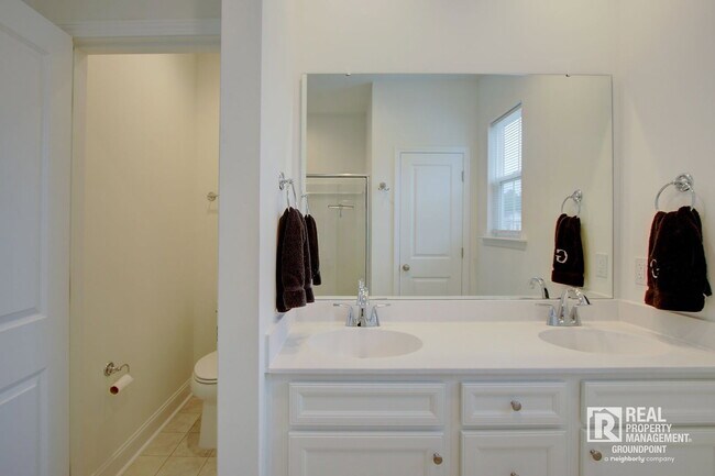 Building Photo - 357 Chapman Cir