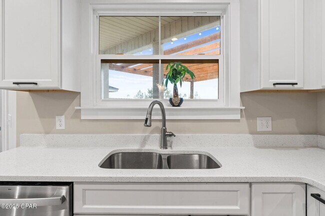 Building Photo - 4419 Conifer Ln