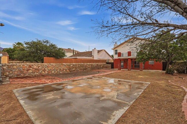 Building Photo - For Rent – 3 Bedroom, 2.5 Bath Home with Mountain Views & Refrigerated Air