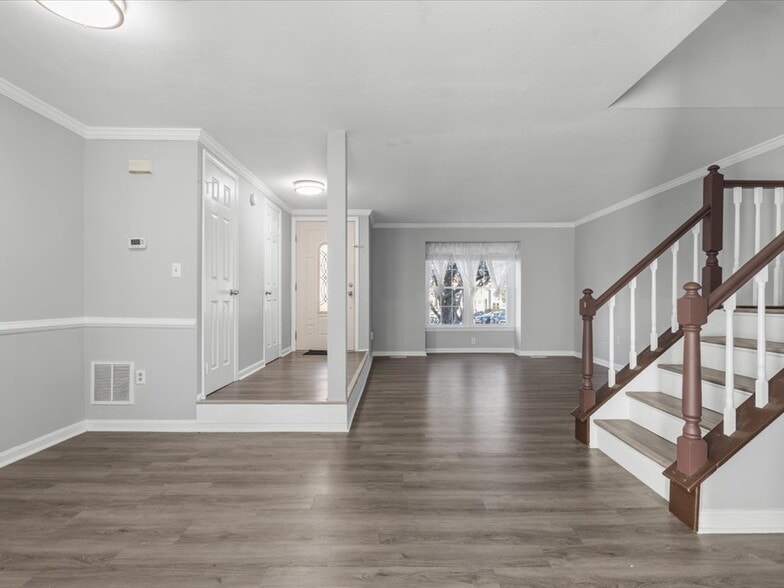 Building Photo - 11553 Hill Meade Ln