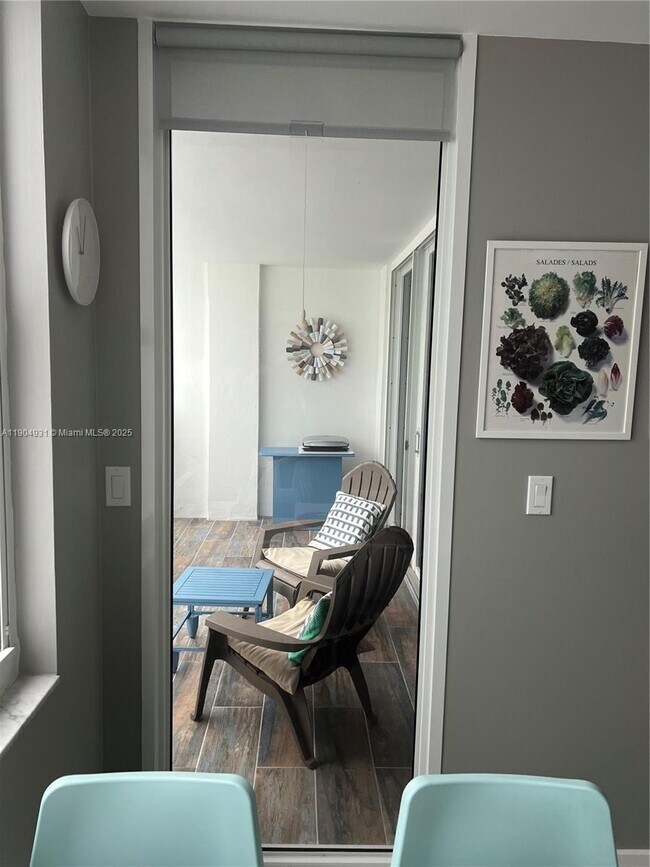 Building Photo - 2751 S Ocean Dr