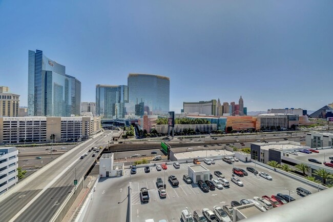 Building Photo - Fully Furnished 2 Bedroom 2 Bath High Rise with Strip Views