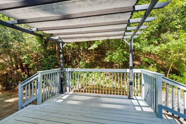 Building Photo - 3294 Florida Dr