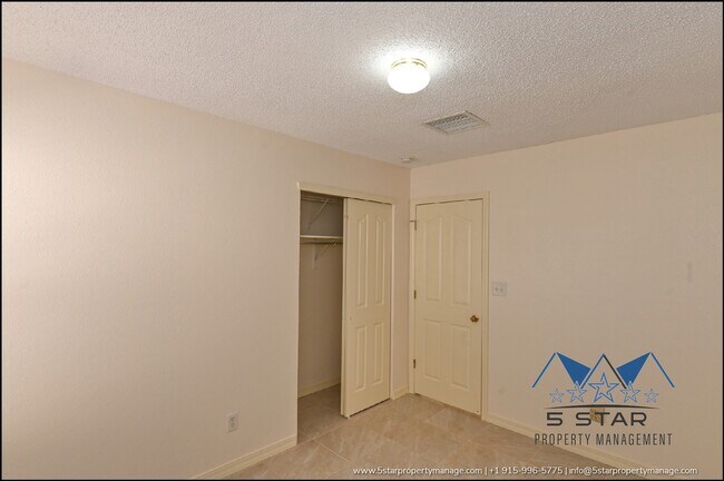 Building Photo - 648 Wind River Ave