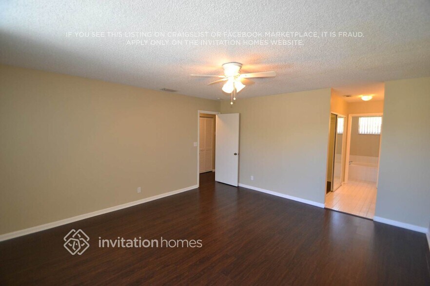 Building Photo - 2632 W Saratoga Dr