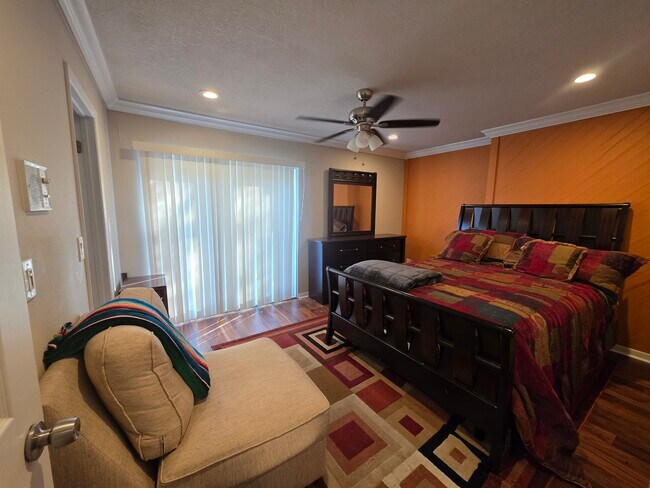 Building Photo - Beautiful Sweetwater Property