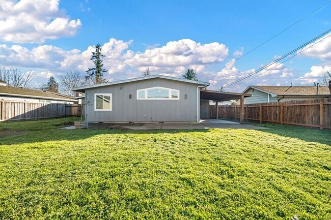 Building Photo - 2577 Elysium Ave