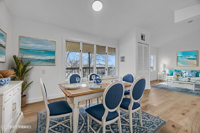 Building Photo - 234 Beach Ave