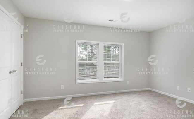 Building Photo - 2 Bedroom in Teakwood - Available NOW!