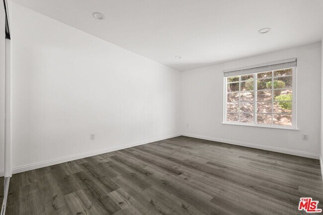 Building Photo - 18657 Kirkcolm Ln