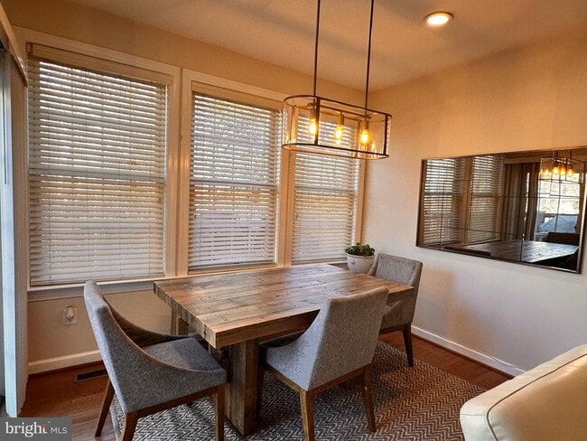 Building Photo - 3979 Troon Ct