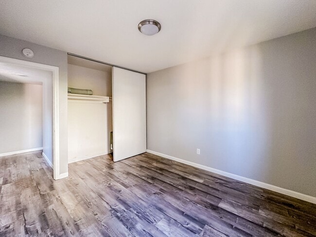 Building Photo - Completely Renovated 3+ Bed, 2 Bath Tierra...