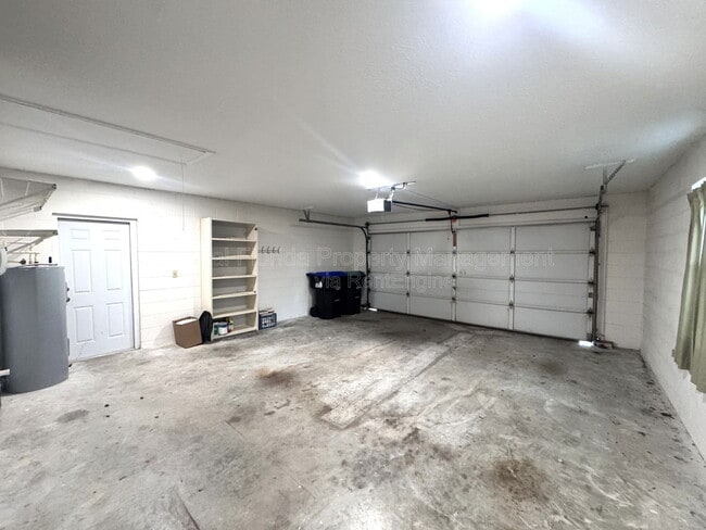 Building Photo - 4818 Breezy Palms Ct