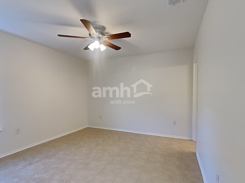 Building Photo - 77088 Cobblestone Dr