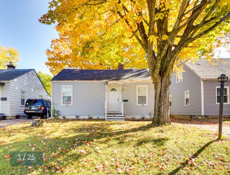 Building Photo - 2628 Hiawatha St