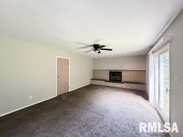 Building Photo - 2220 W Kensington Dr