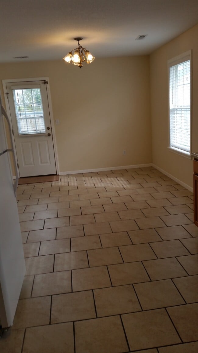 Building Photo - 5002 Hatteras Dr