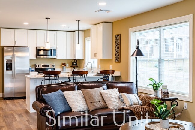 Building Photo - 99 Judy's Wy