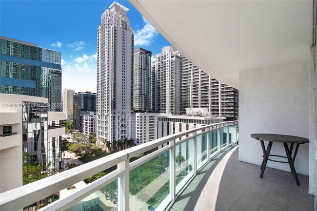 Building Photo - 951 Brickell Ave