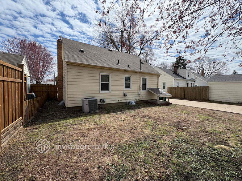 Building Photo - 6318 Humboldt Ave S