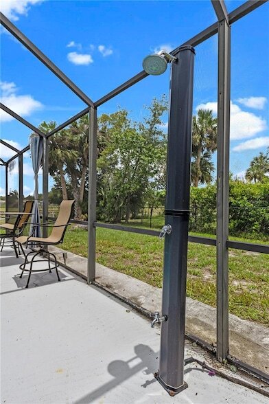 Building Photo - 2622 Hibiscus Ct