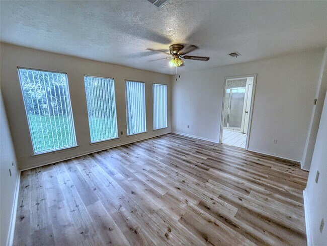 Building Photo - 13103 Holston Hills Dr