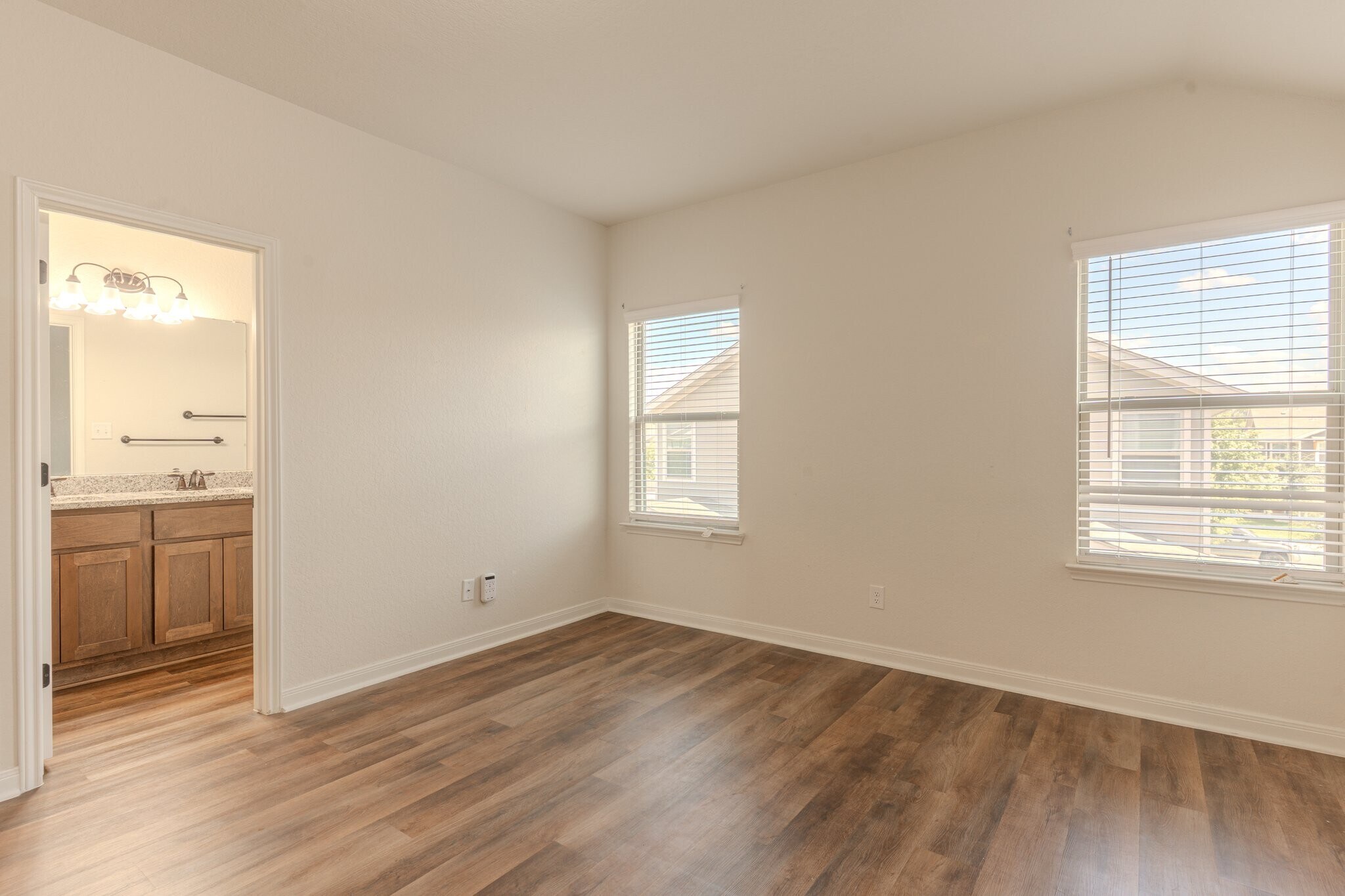 Building Photo - 10310 Candlewood Wy