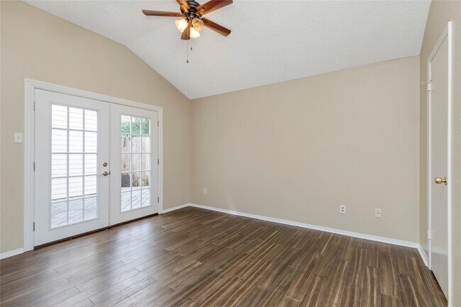 Building Photo - 6903 Foxmont Ln