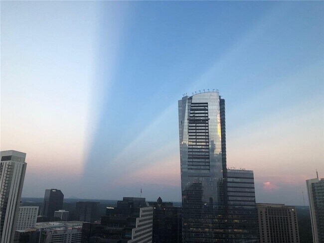 Building Photo - 3338 Peachtree Rd NE