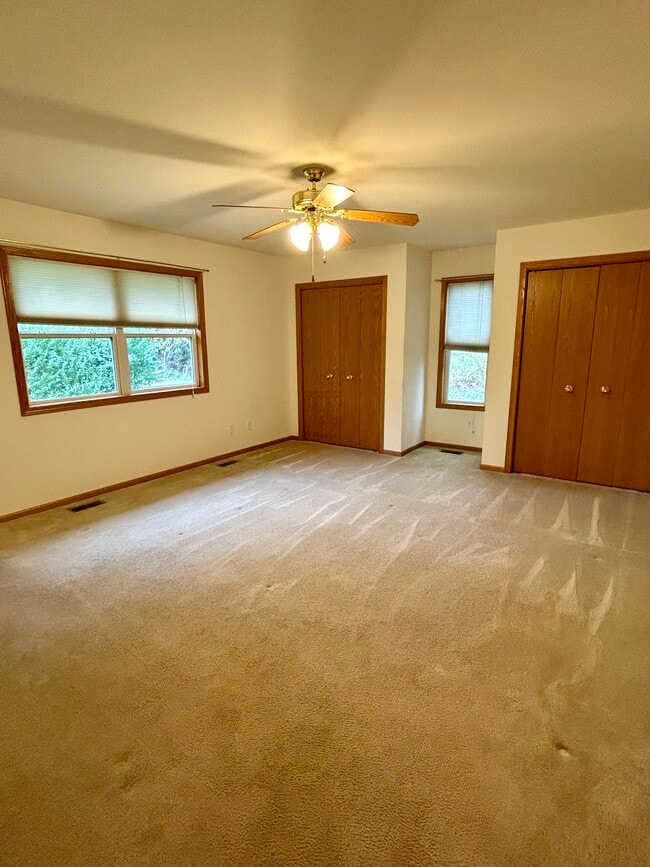 Building Photo - 6516 Shore Ln