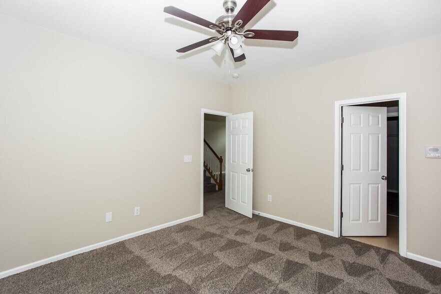 Building Photo - 8404 Carolina Lily Ln