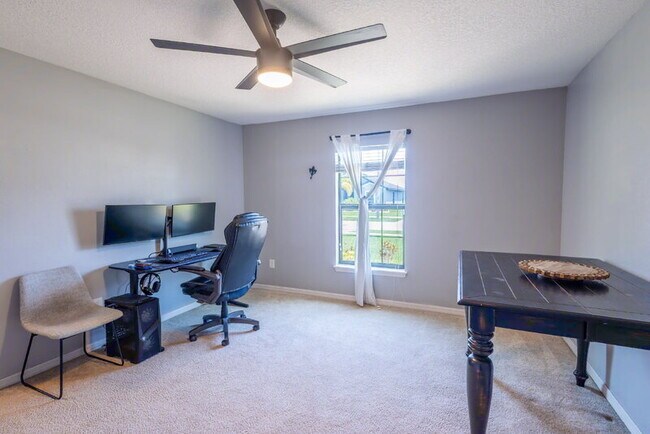 Building Photo - 633 Chatham Walk Dr