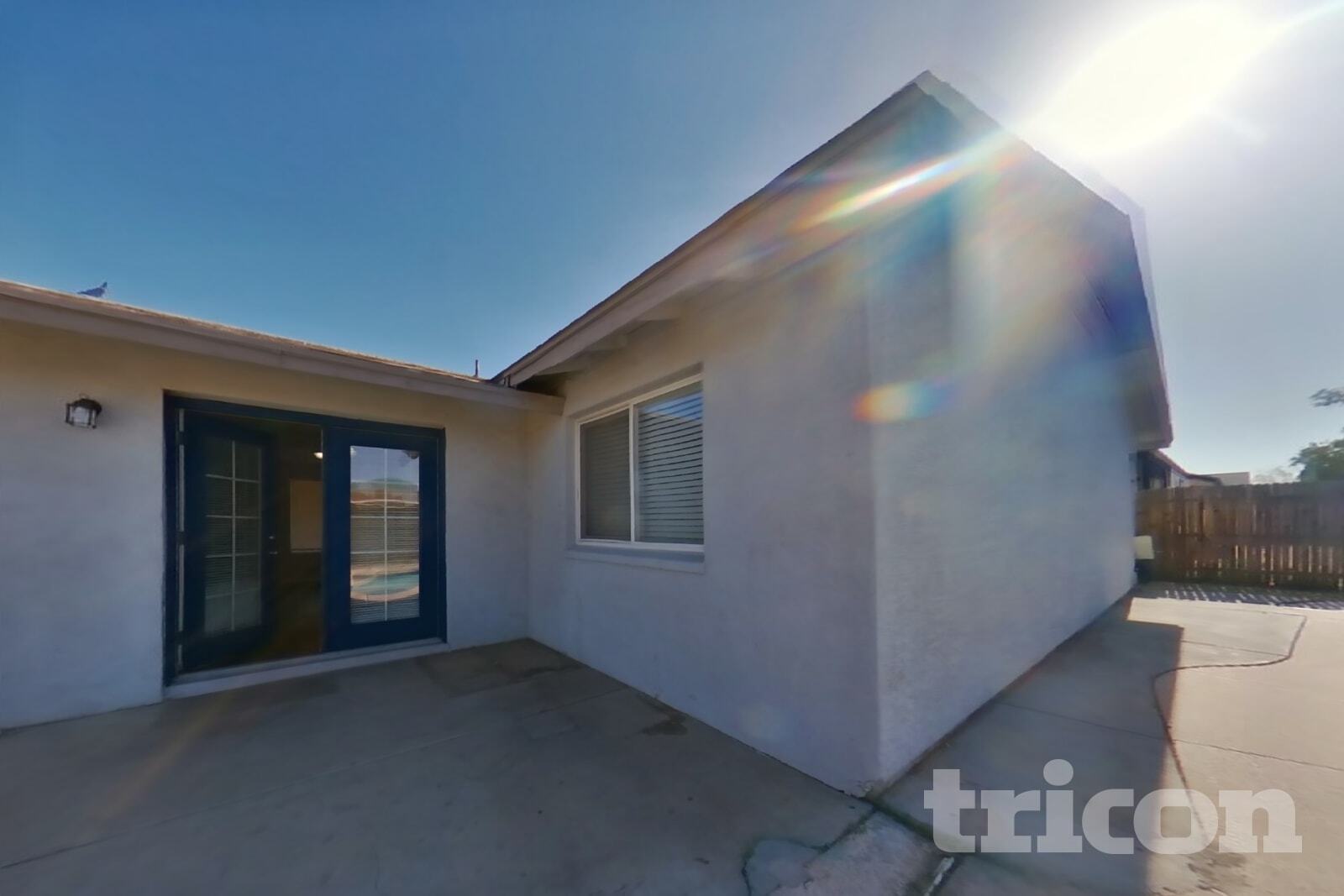 Building Photo - 7805 W Cora Ln