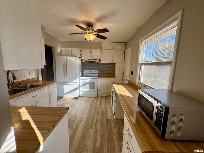 Building Photo - 2207 18th St