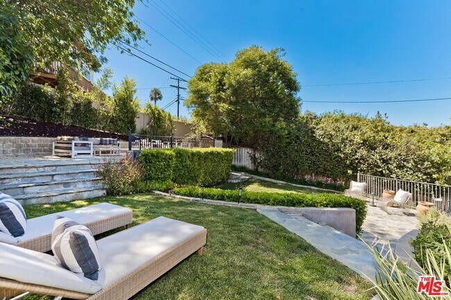 Building Photo - 4045 Davana Rd
