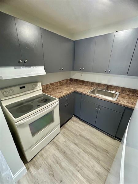 Building Photo - 6601 SW 46th St