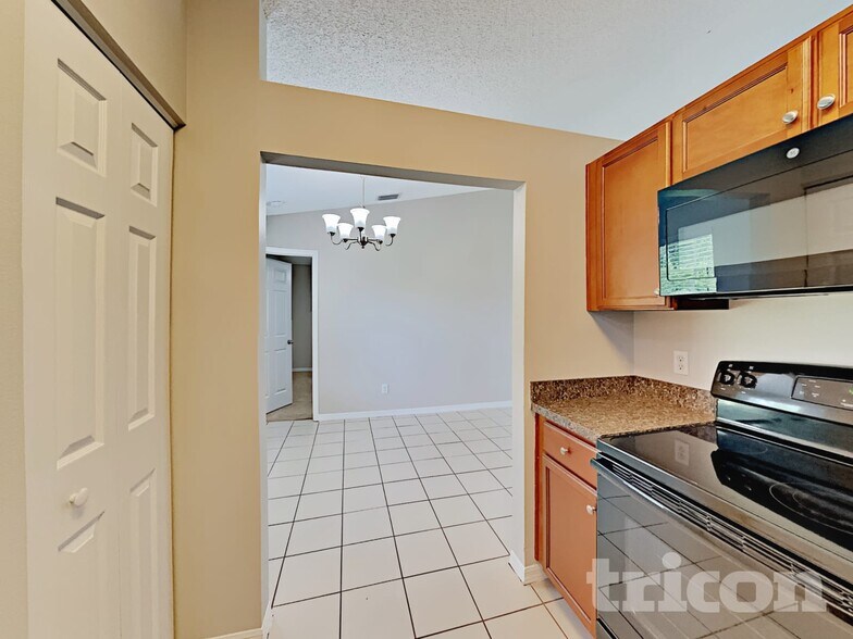 Building Photo - 836 Cloyd Dairy Loop