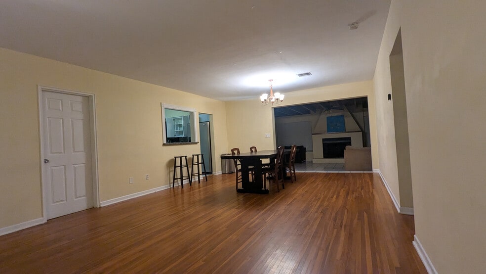 Dining Room - Available Furnished with Dining Room Table and Chairs - 6515 SW 48th St