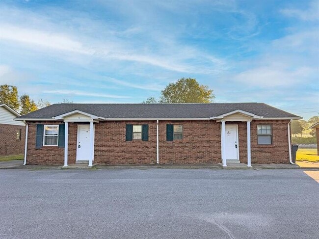 Building Photo - 404 -12 Thompsonville Lane
