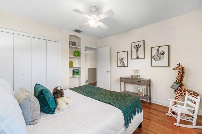 Building Photo - 518 Gardenia Terrace