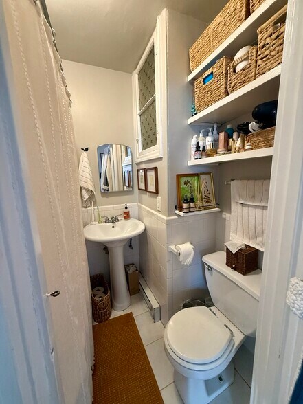 Building Photo - 7 Eustis St