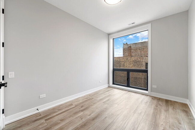 Building Photo - 1606 S Ashland Ave