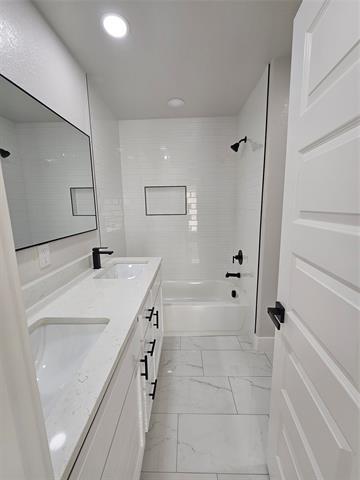 Building Photo - 3254 Matthews Dr